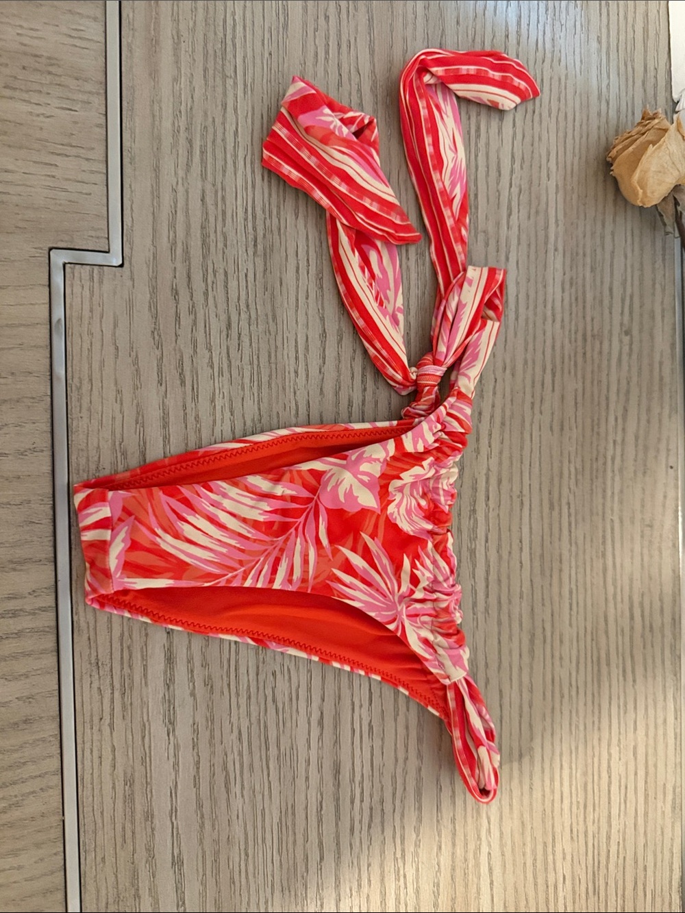 Ripcurl single tie side bikini bottom